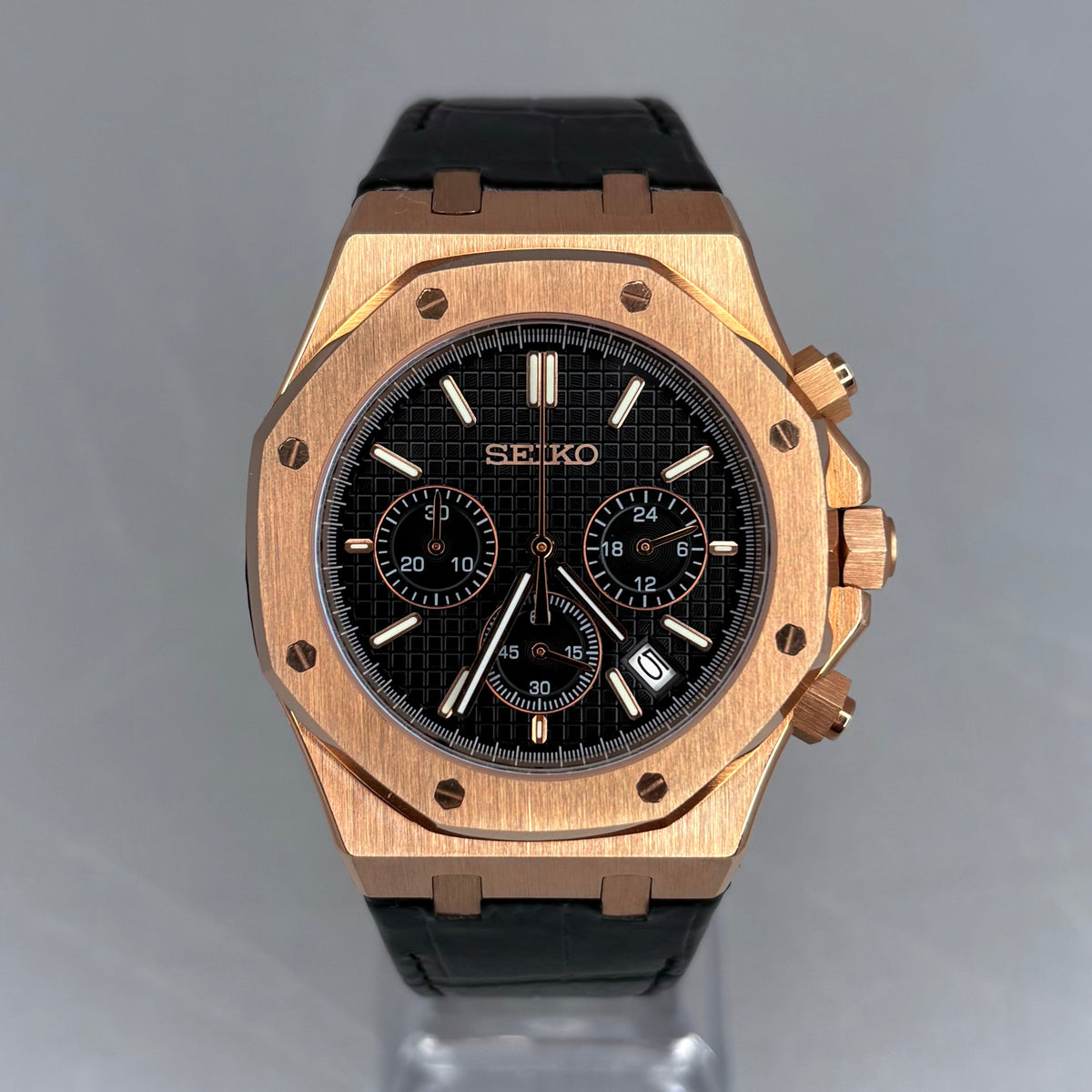Royal Seikoak “Rose Gold Black Leather” Mod