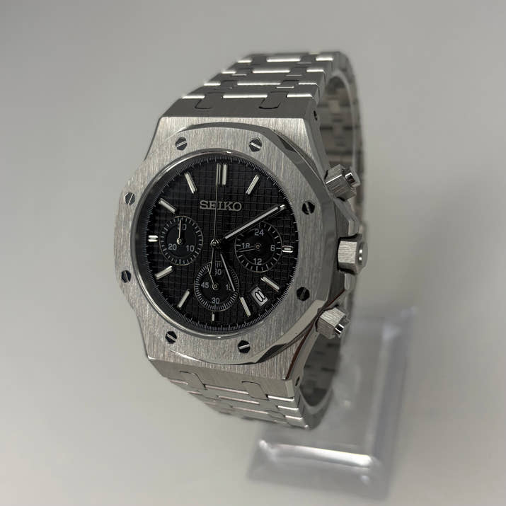 Royal Seioak Black Chronograph