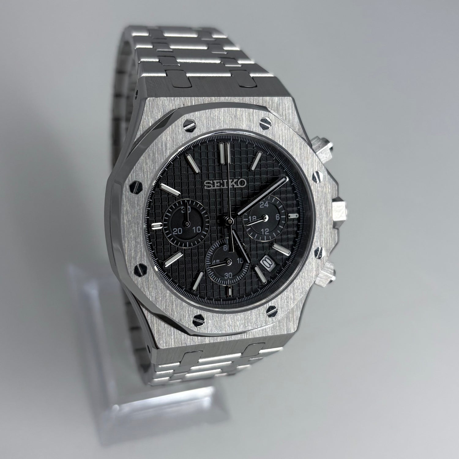 Royal Seioak Black Chronograph
