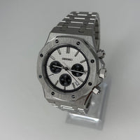 Royal Seioak White Chronograph