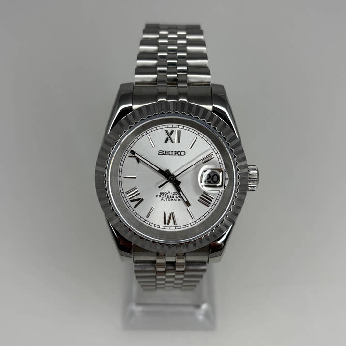 Seikojust White Roman