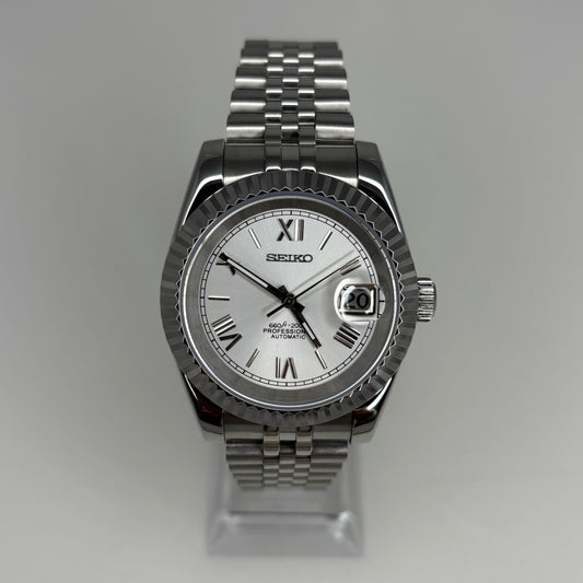 Seikojust White Roman