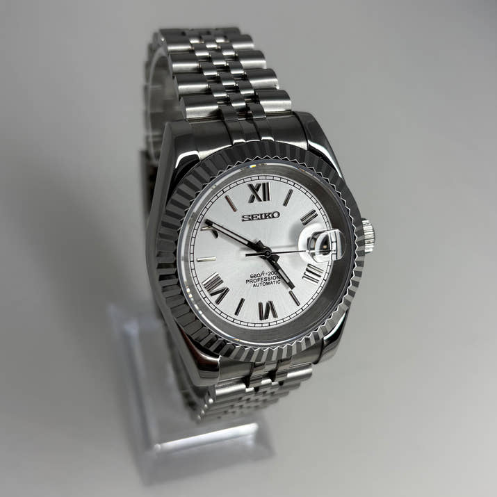 Seikojust White Roman