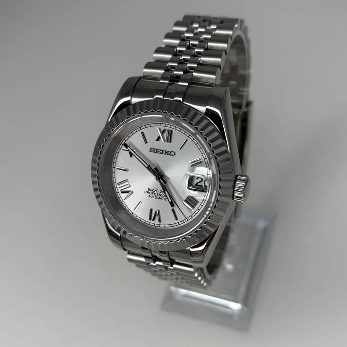 Seikojust White Roman