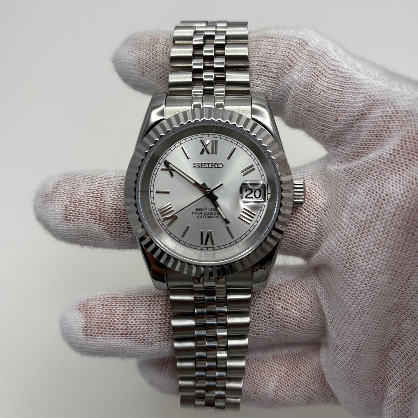 Seikojust White Roman