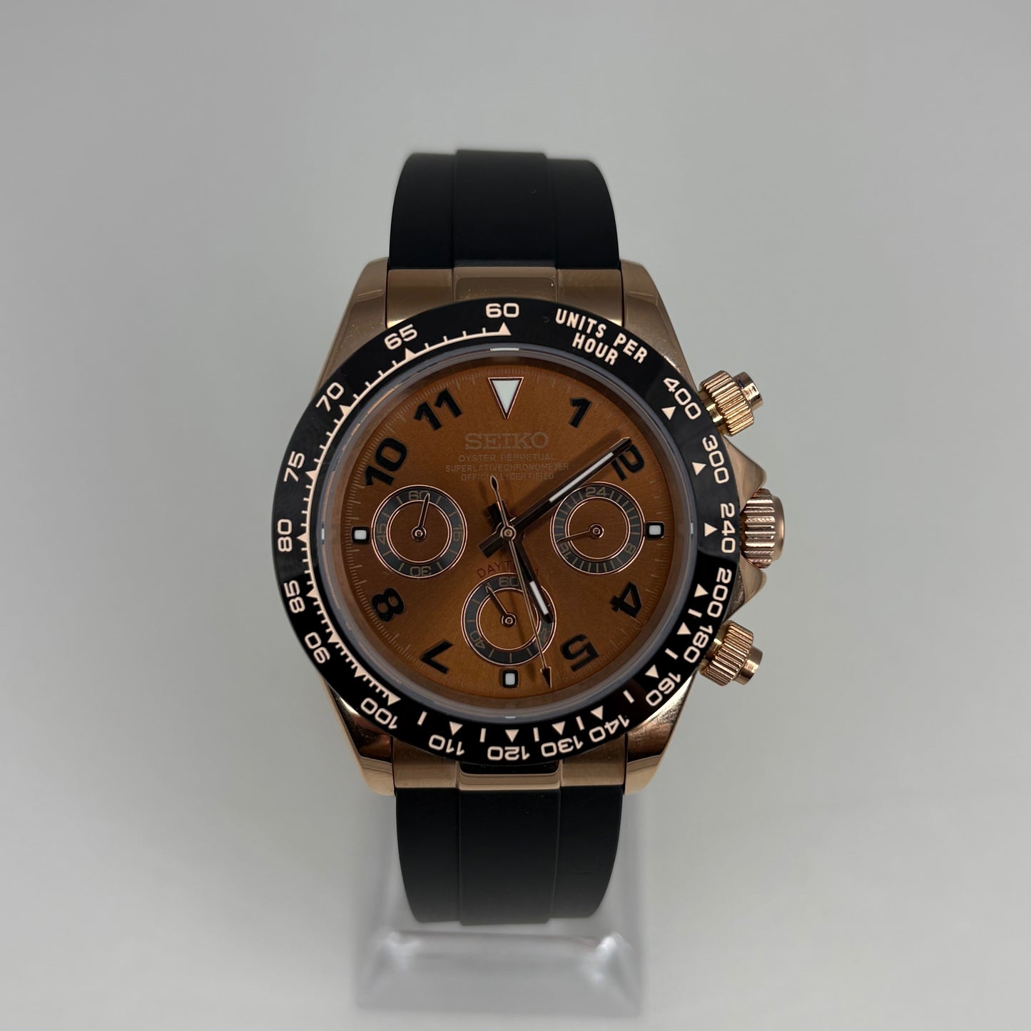 Seitona Chocolate Numerals Oysterflex