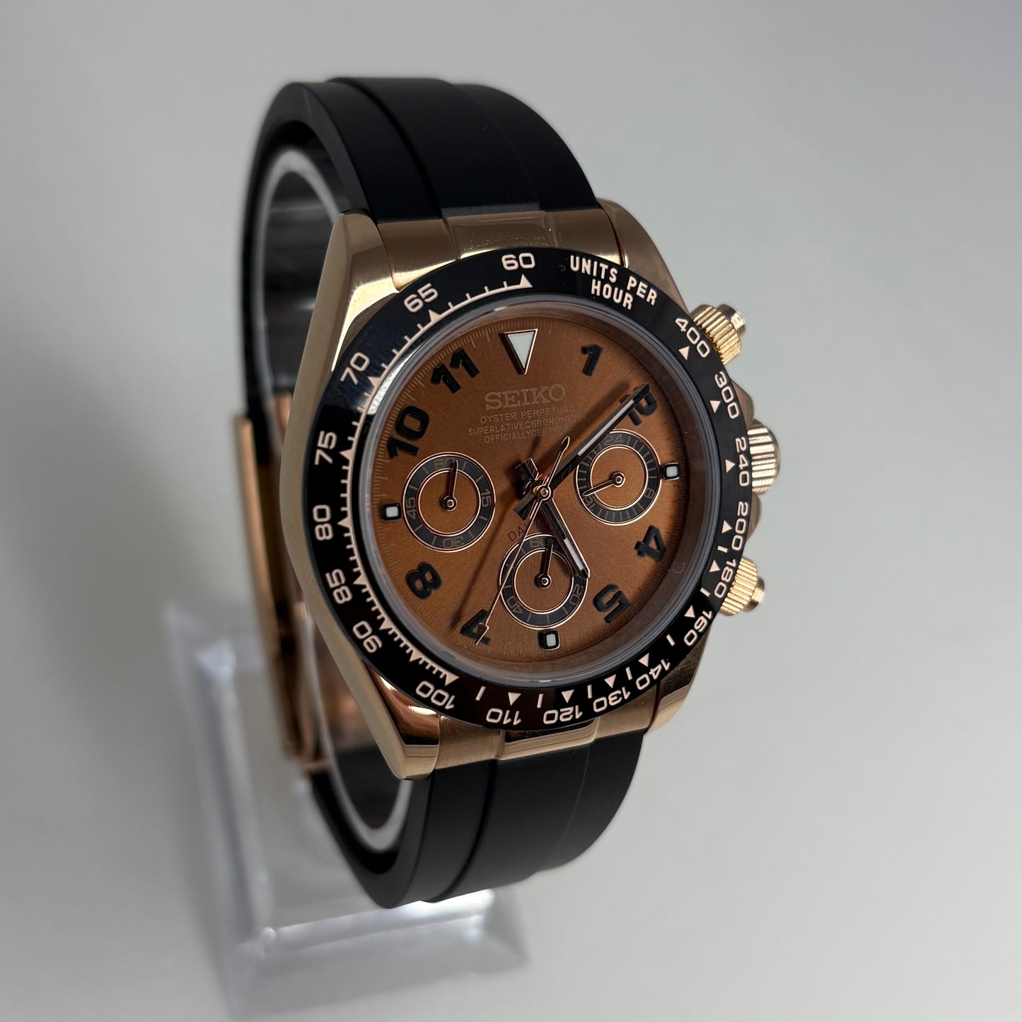 Seitona Chocolate Numerals Oysterflex