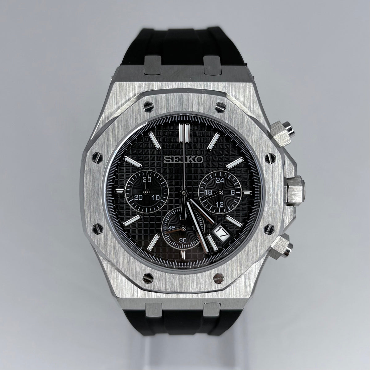 Royal Seioak Black chronograph rubber